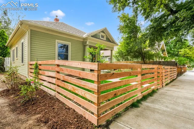 $444,500 | 907 North Corona Street, Colorado Springs, CO 80903