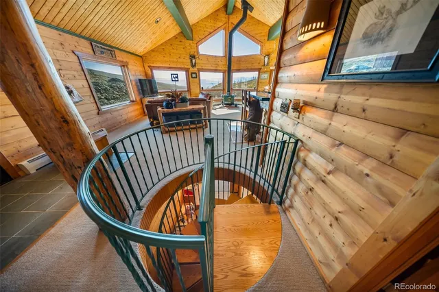 a view of a pathway both side of building