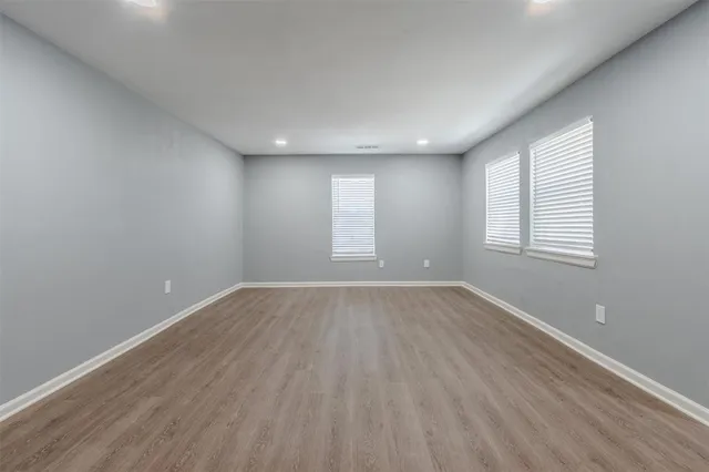 $2,600 | 605 Lloyd, Italy, TX 76651