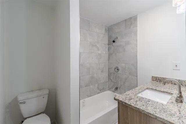 $2,600 | 605 Lloyd, Italy, TX 76651