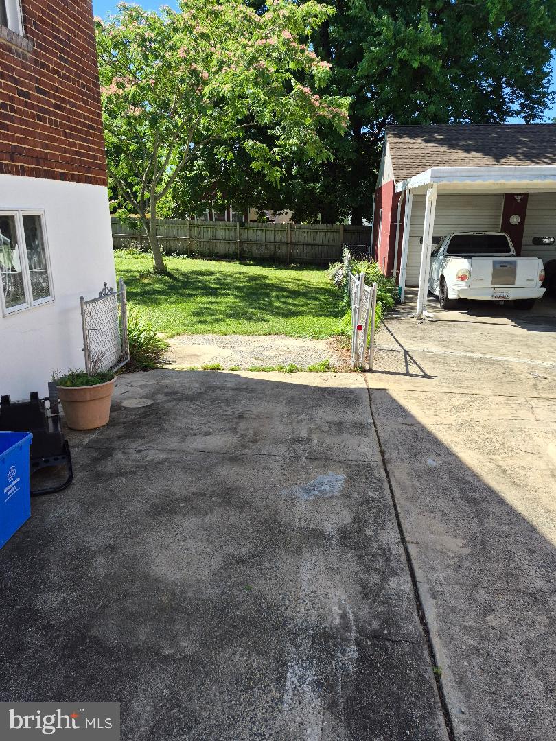 4812 Topping Road Rockville, MD 20852 - Photo 22 of 22 Parking for three in the Driveway
