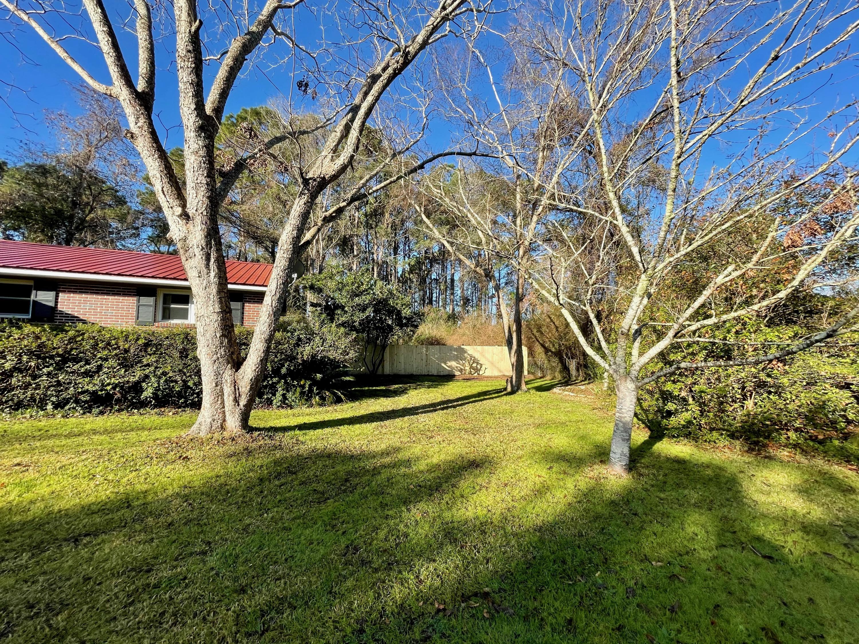 1147 Ocean View Road Charleston, SC 29412 - Photo 6 of 38 image3