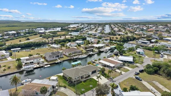 $774,900 | 731 El Dorado Drive, Punta Gorda, FL 33950