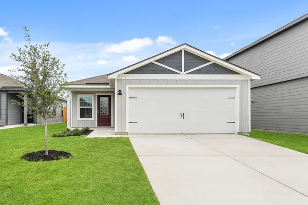 $313,900 | 221 Fairlawn Way, Maxwell, TX 78656
