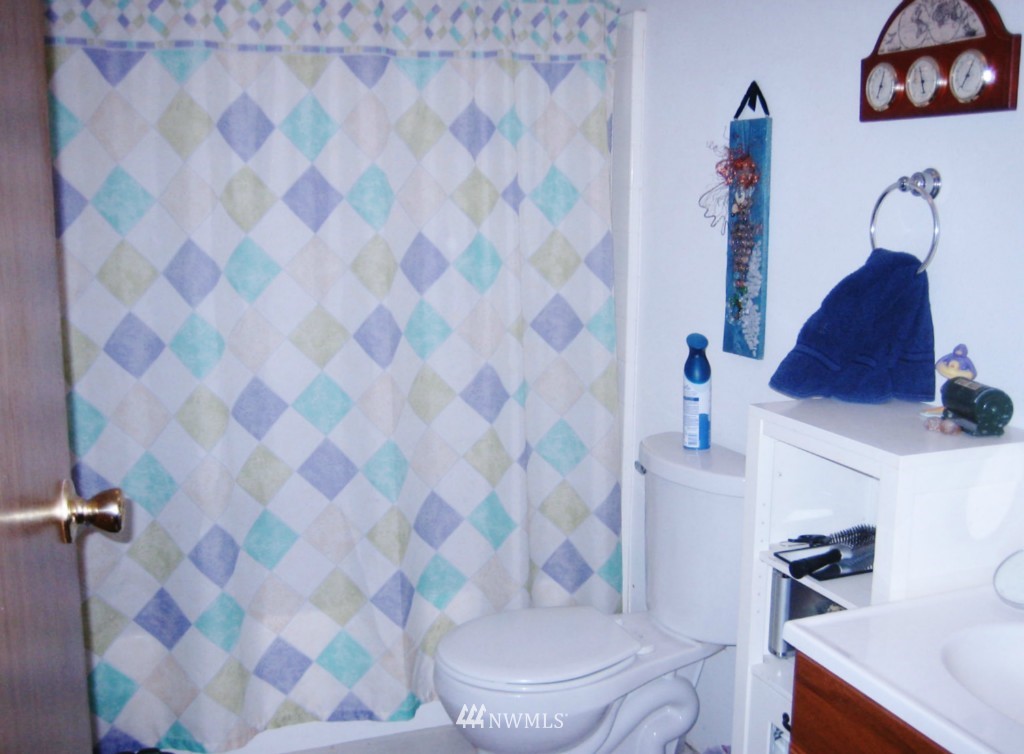 7690 Phillips Road Southeast Port Orchard, WA 98367 - Photo 11 of 25 Gallery Image 11