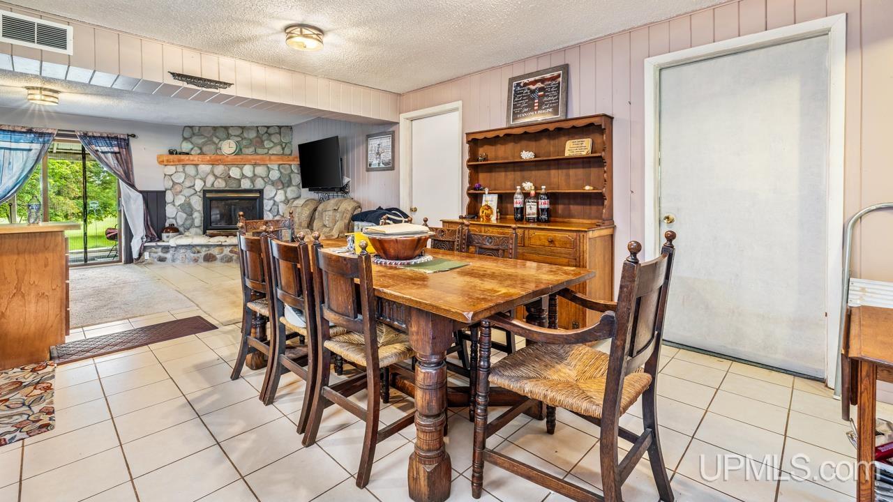 8077 County 416 J Road Gladstone, MI 49837 - Photo 10 of 22 Gallery Image 10