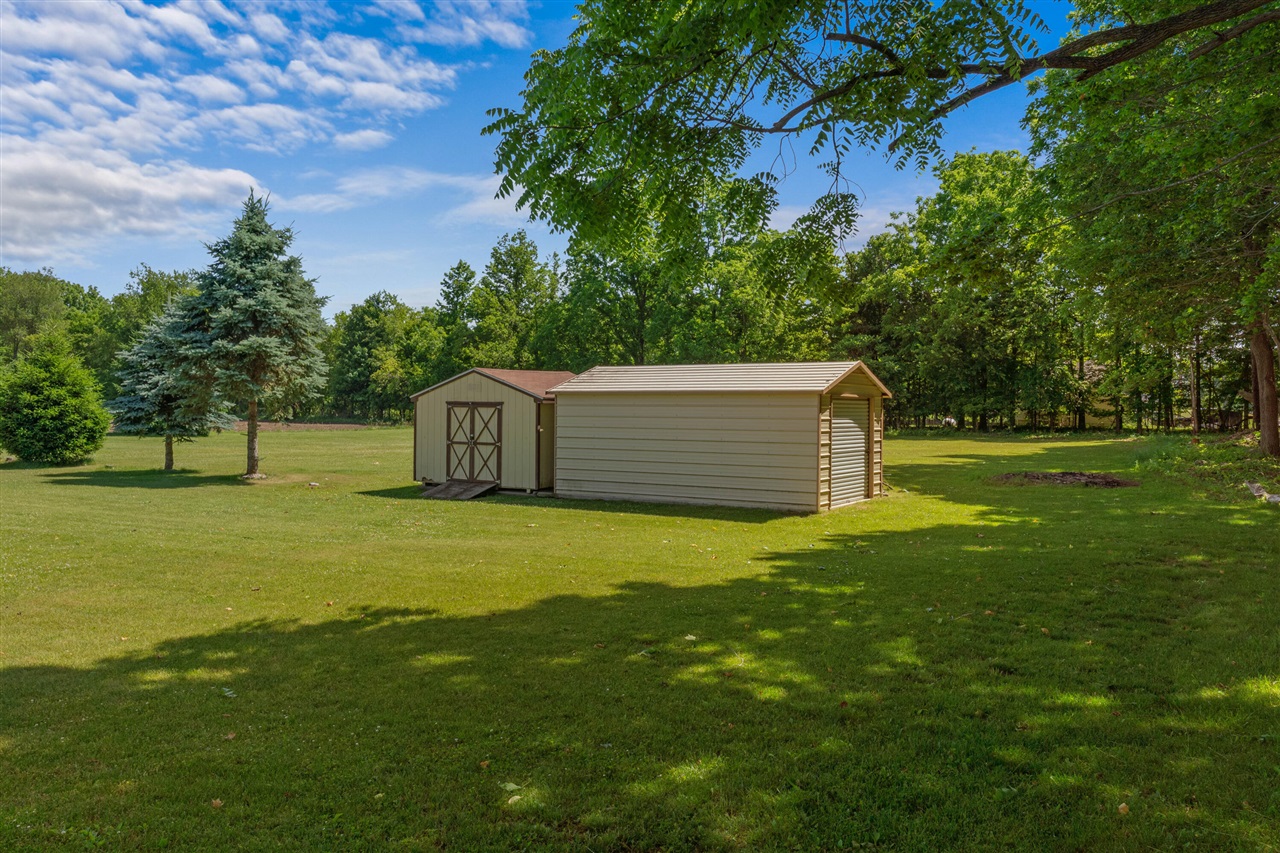 1016 Lukesport Road Quincy, MI 49082 - Photo 45 of 54