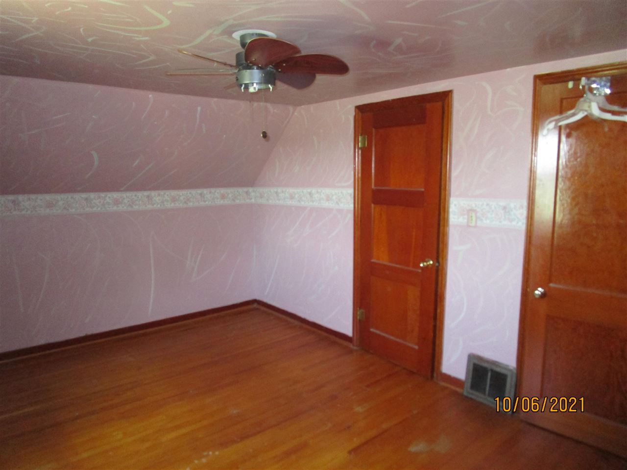 10573 South Gilmore Road Blanchard, MI 49310 - Photo 12 of 19 1888854-11.JPG