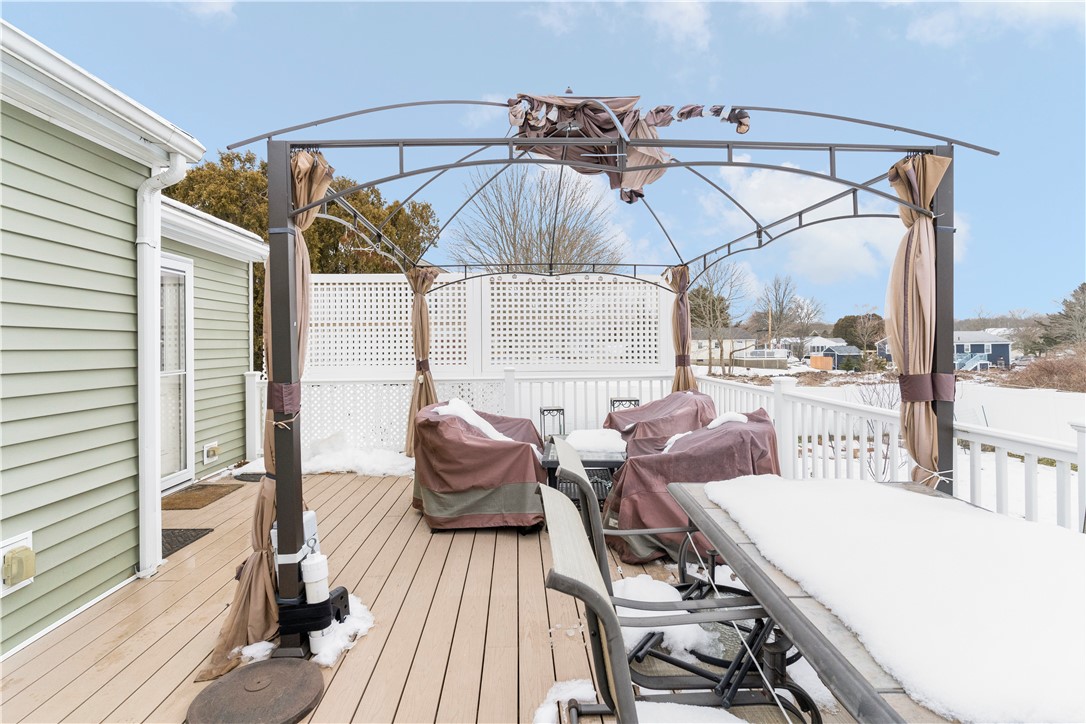 14 Cornell Road Narragansett, RI 02882 - Photo 24 of 32