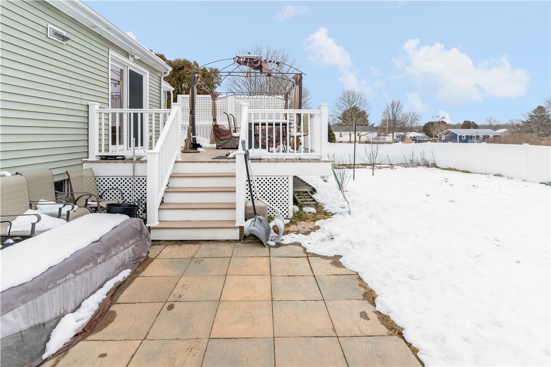 14 Cornell Road Narragansett, RI 02882 - Photo 25 of 32