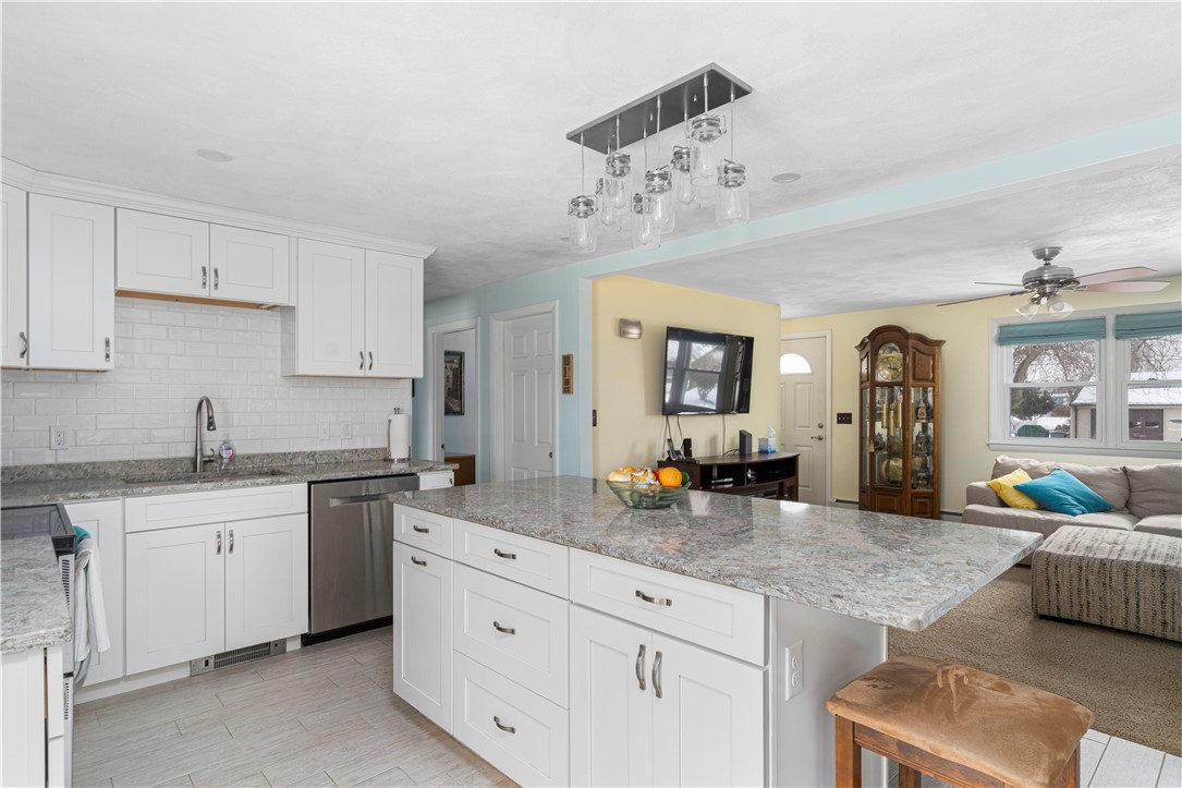 14 Cornell Road Narragansett, RI 02882 - Photo 5 of 32
