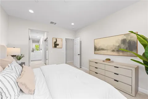 $1,239,000 | 141 Danbrook, Irvine, CA 92603