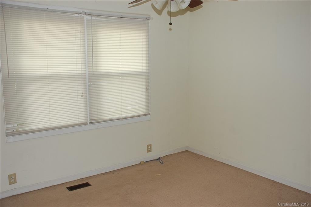 27154 Canton Road Albemarle, NC 28001 - Photo 5 of 18 Gallery Image 5