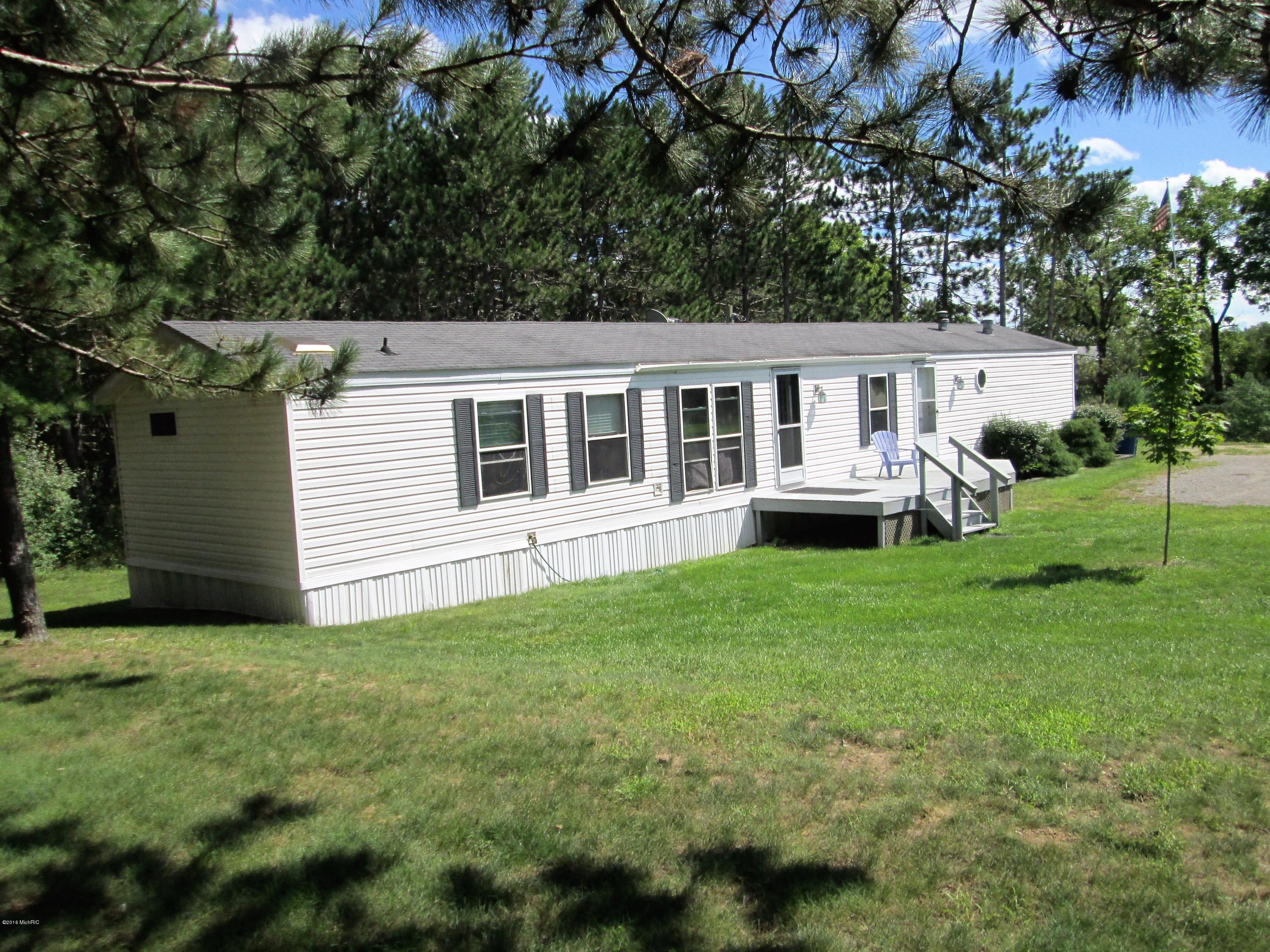 1214 West Spencer Road Stanton, MI 48888 - Photo 3 of 19 IMG_1970