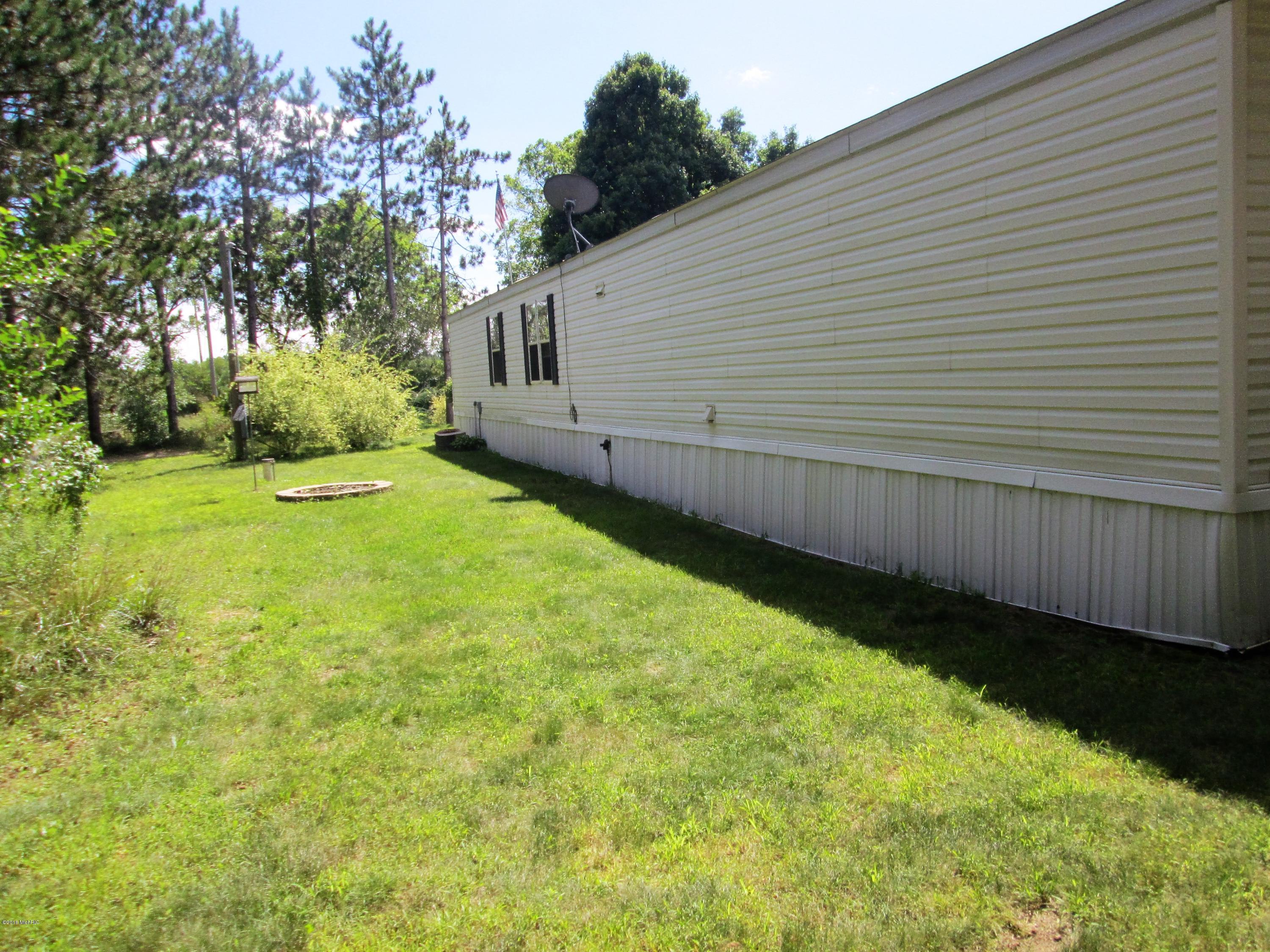 1214 West Spencer Road Stanton, MI 48888 - Photo 4 of 19 IMG_1971
