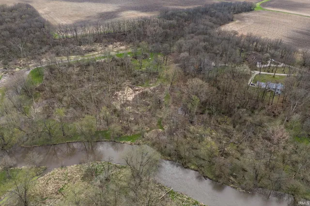 $70,000 | 216 North Oak Pine Village, Pine Village, IN 47975