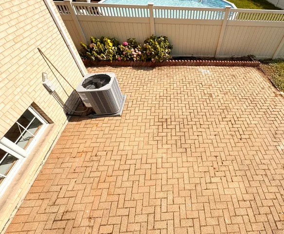 $644,900 | 9706 South 52nd Avenue, Oak Lawn, IL 60453