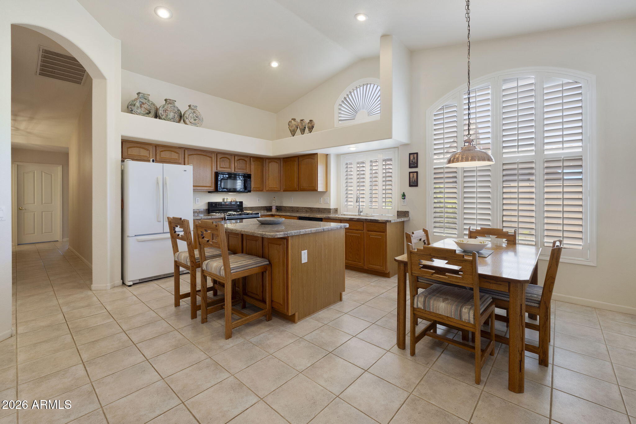12435 West Monte Vista Road Avondale, AZ 85392 - Photo 22 of 69 kitchen