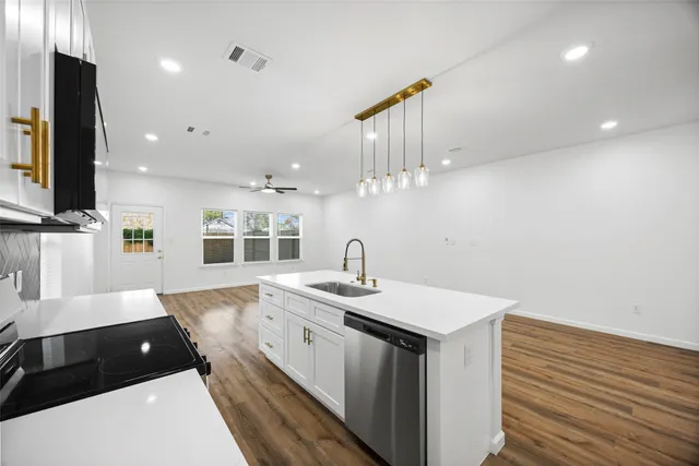 $500,000 | 6719 Roanoke Street, Houston, TX 77028