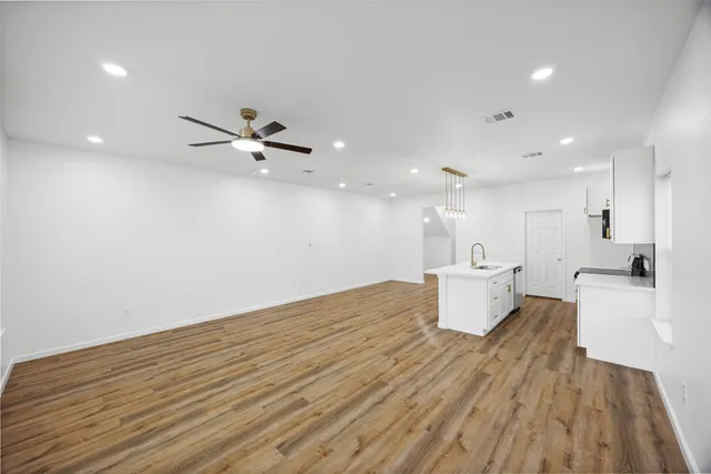 $500,000 | 6719 Roanoke Street, Houston, TX 77028