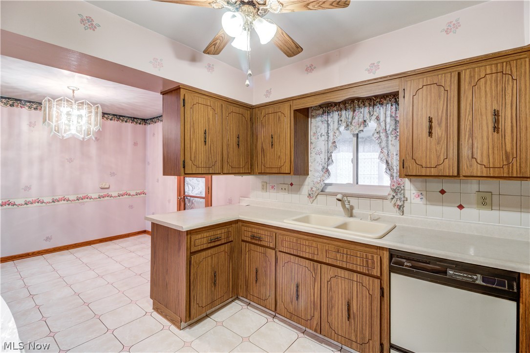 6626 York Road Cleveland, OH 44130 - Photo 8 of 33 Gallery Image 8