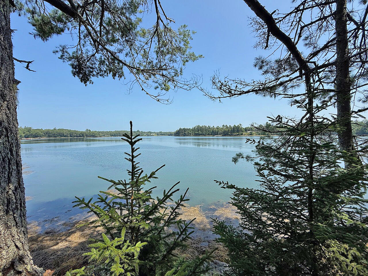 196 Pemaquid Harbor Road Bristol, ME 04558 - Photo 9 of 13 Waterfront
