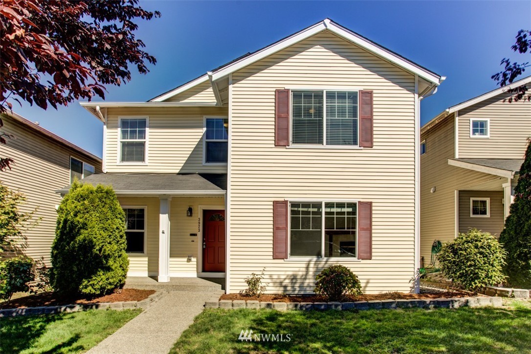 3923 154th Place Southeast Bothell, WA 98012 - Photo 2 of 23