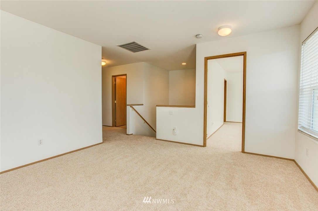 3923 154th Place Southeast Bothell, WA 98012 - Photo 12 of 23