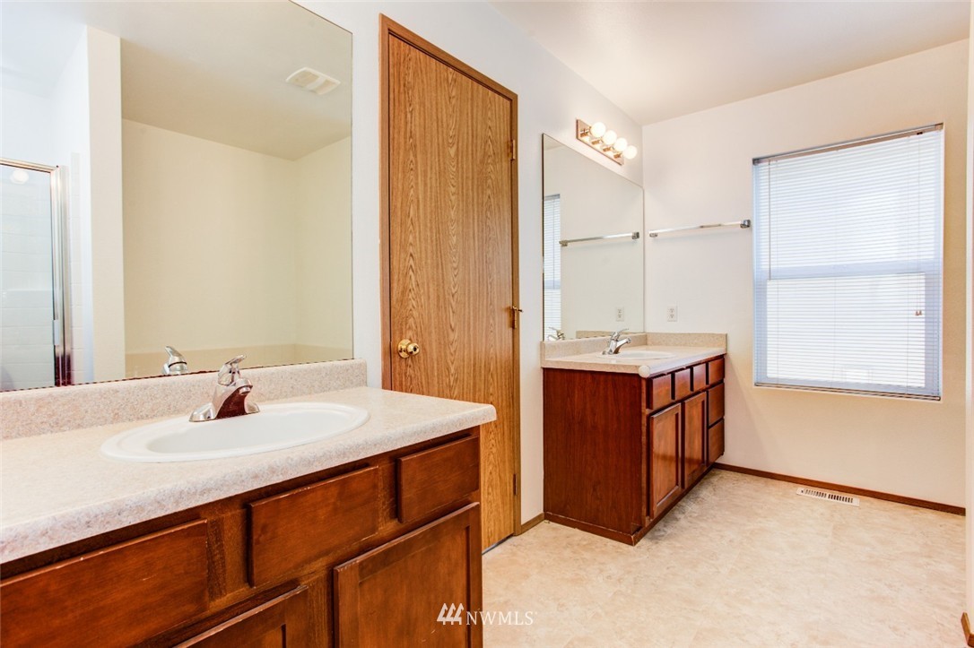 3923 154th Place Southeast Bothell, WA 98012 - Photo 16 of 23