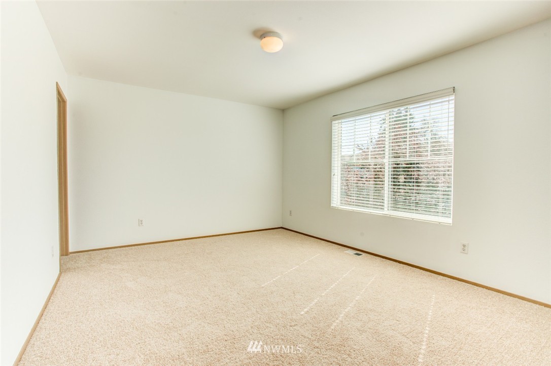 3923 154th Place Southeast Bothell, WA 98012 - Photo 18 of 23