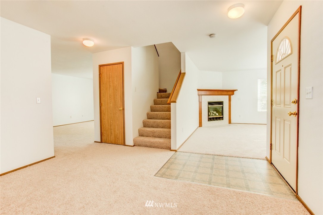 3923 154th Place Southeast Bothell, WA 98012 - Photo 7 of 23