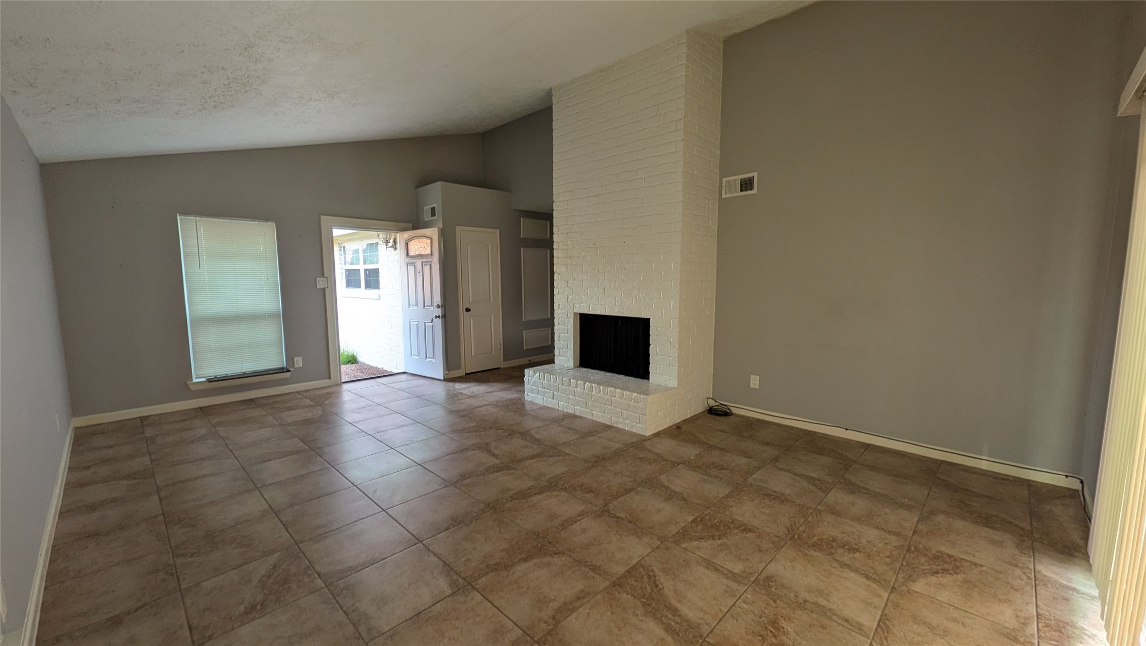 8314 Beechnut Street Houston, TX 77036 - Photo 4 of 15