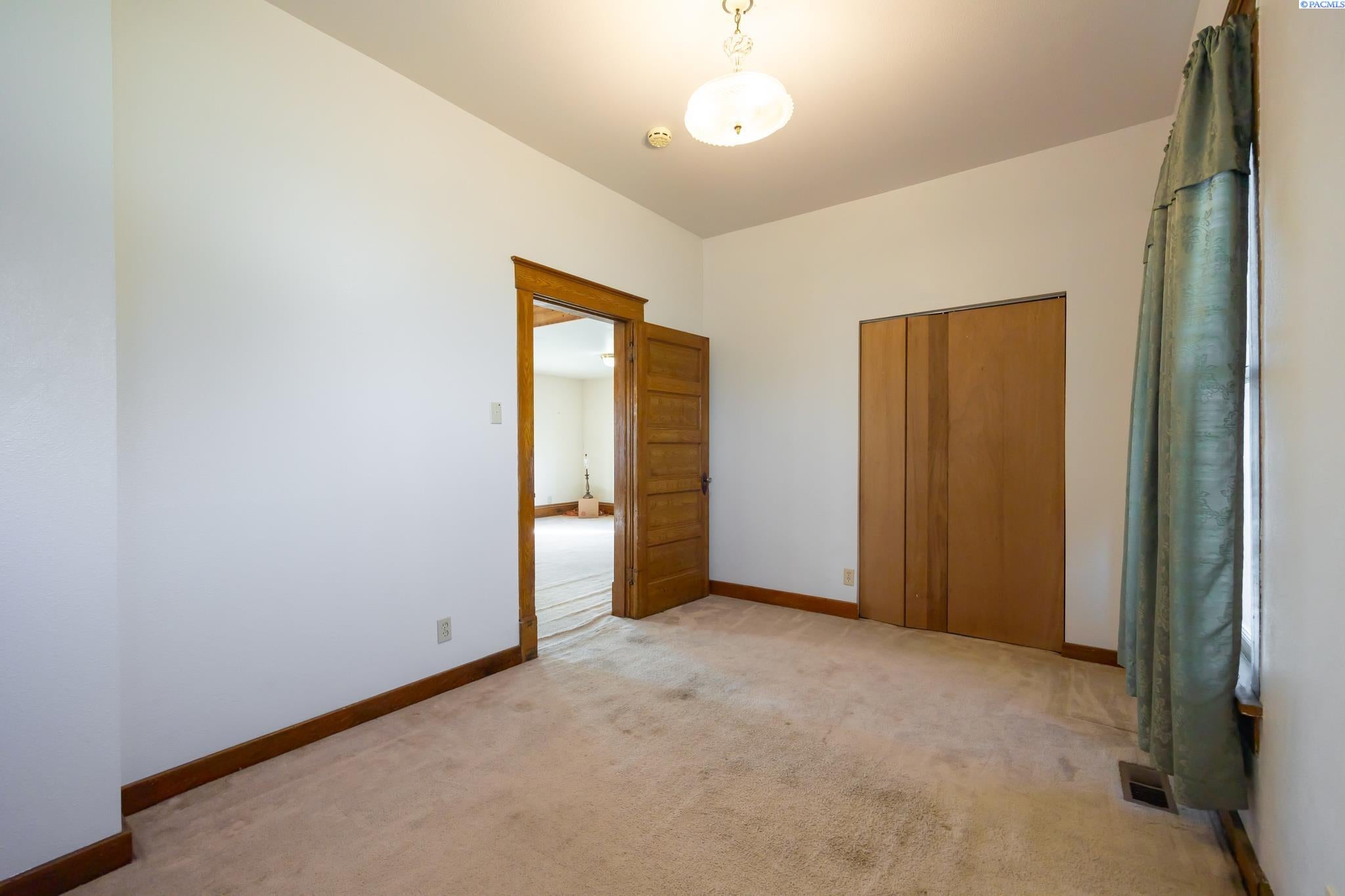 61 North Puterbaugh Road Grandview, WA 98930 - Photo 15 of 39 Gallery Image 15