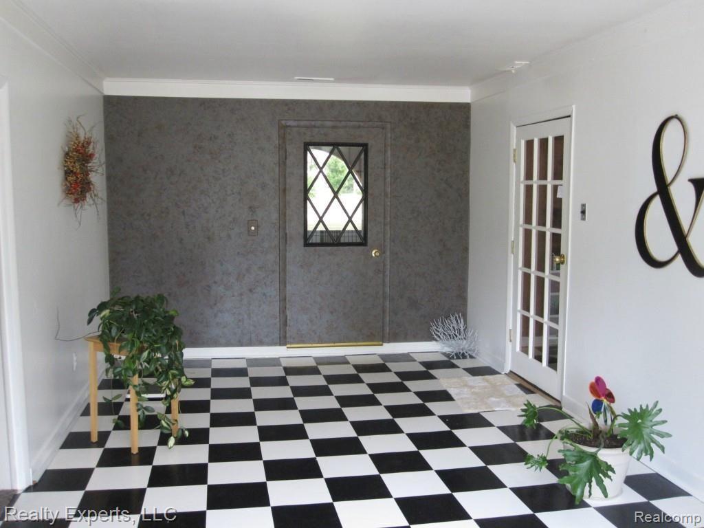 13760 Hoeft Road Belleville, MI 48111 - Photo 25 of 36 Gallery Image 25