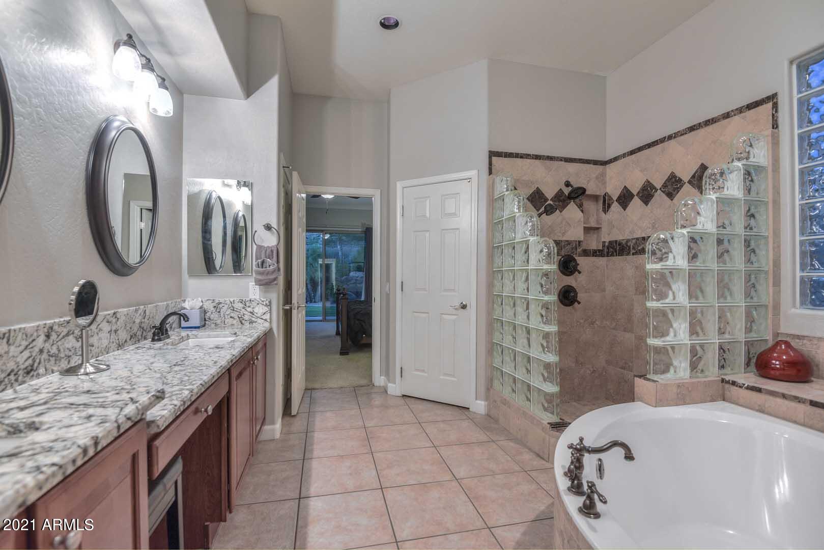 4640 West Rowel Road Phoenix, AZ 85083 - Photo 46 of 48 Night-Master Bath2