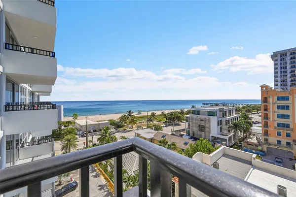 $2,700 | 525 North Ocean Boulevard, Unit 919, Pompano Beach, FL 33062