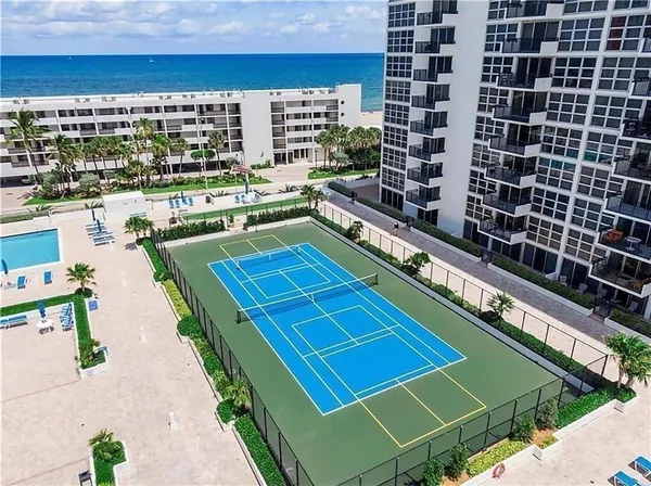 $2,700 | 525 North Ocean Boulevard, Unit 919, Pompano Beach, FL 33062