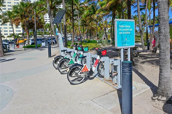 $2,700 | 525 North Ocean Boulevard, Unit 919, Pompano Beach, FL 33062