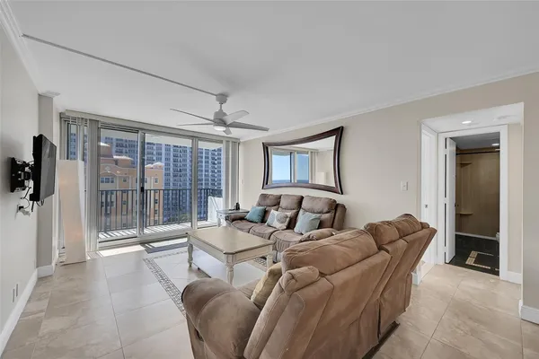 $2,700 | 525 North Ocean Boulevard, Unit 919, Pompano Beach, FL 33062