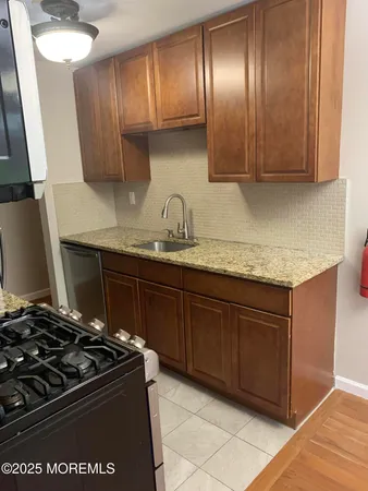 $2,400 | 32 Manchester Court, Unit D, Freehold, NJ 07728