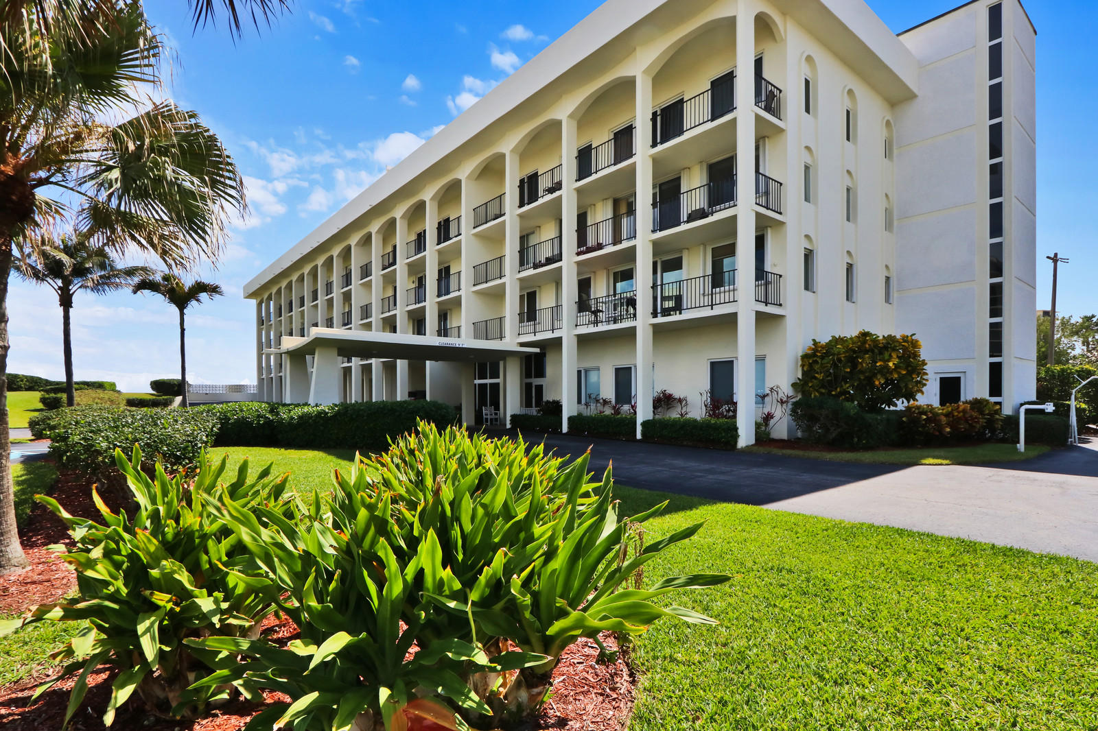 300 South Beach Road, Unit 201 Jupiter, FL 33469 - Photo 19 of 22 Exterior