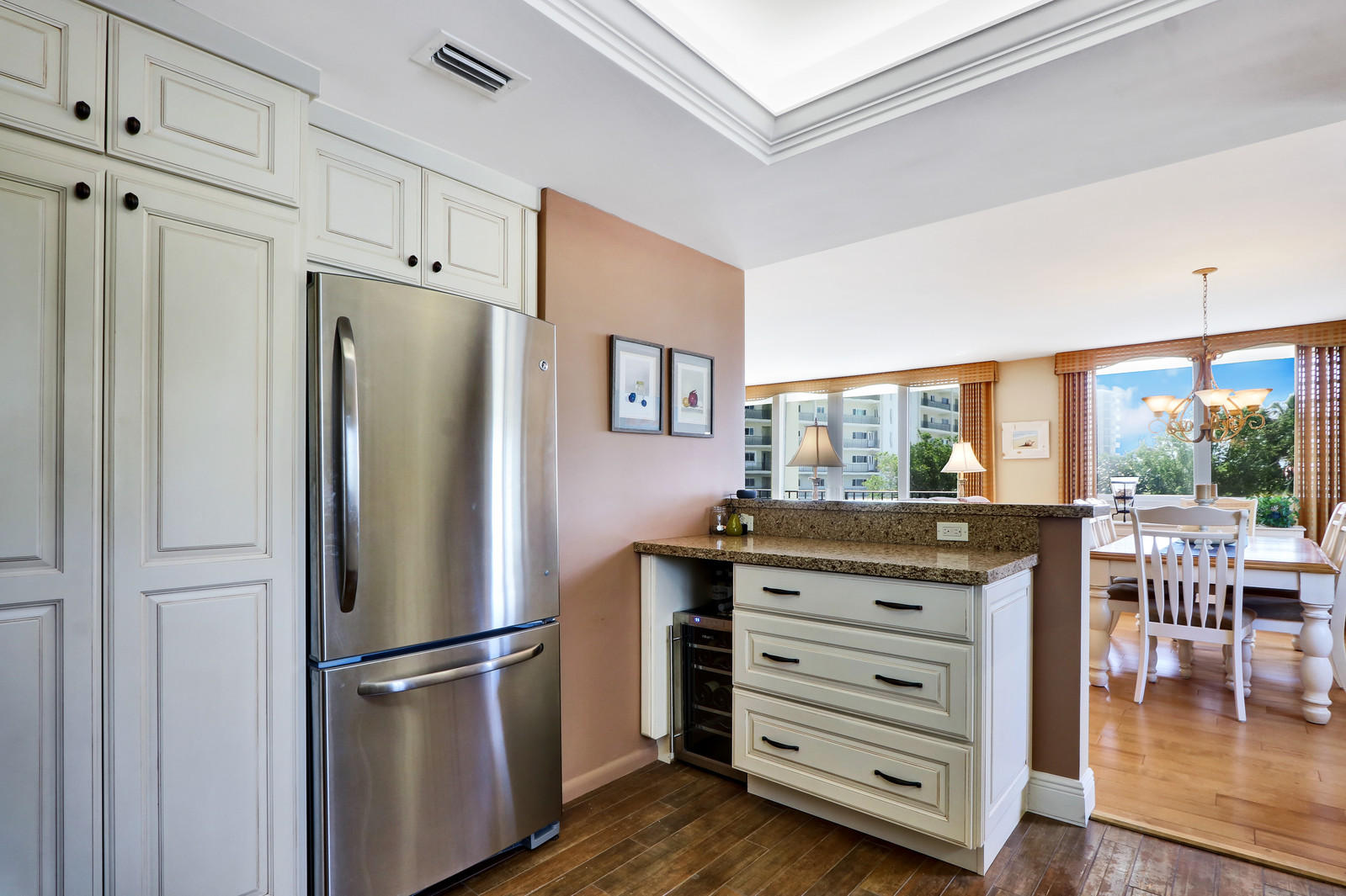 300 South Beach Road, Unit 201 Jupiter, FL 33469 - Photo 6 of 22 Kitchen