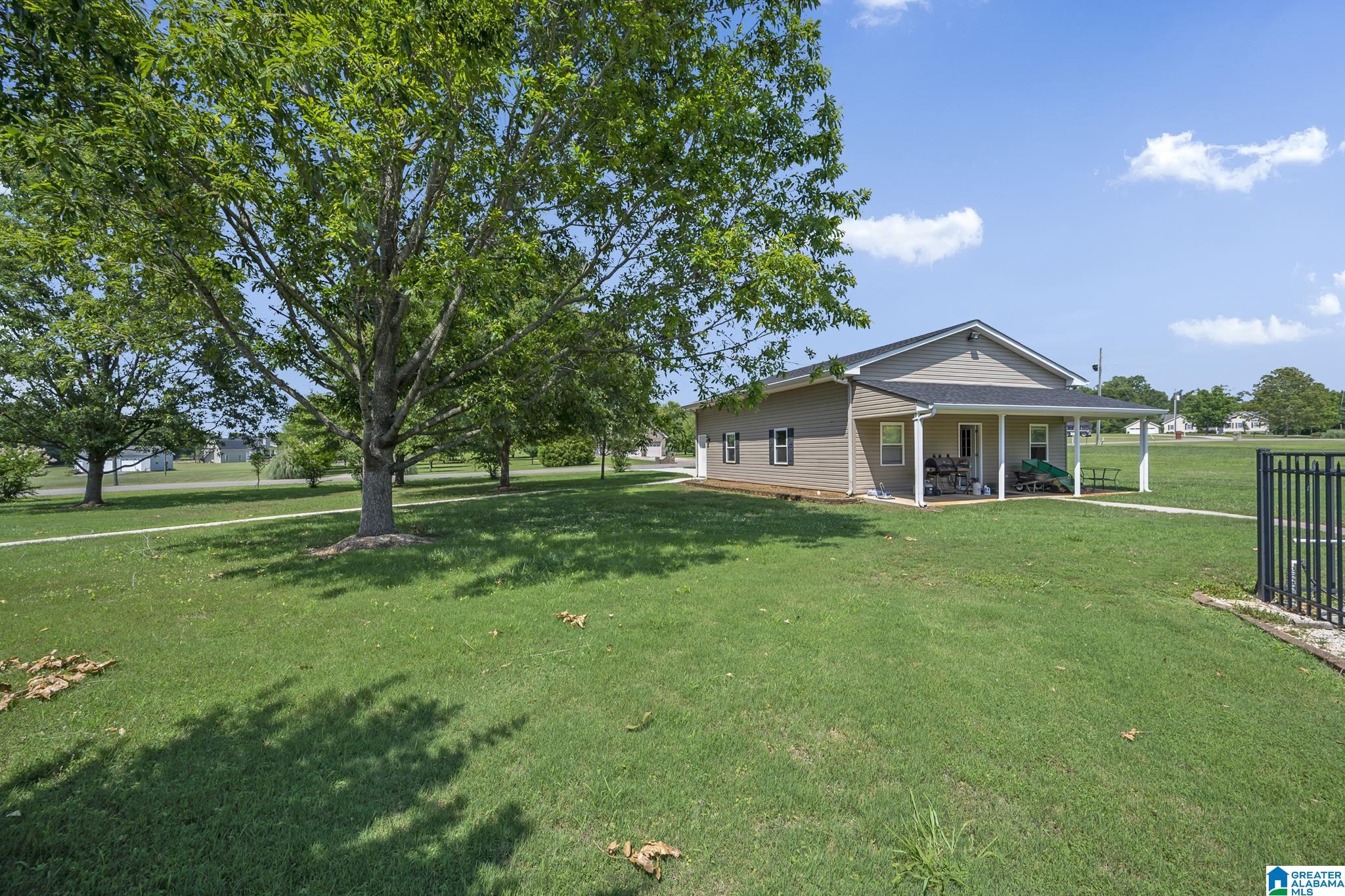 386 Payton Lane Locust Fork, AL 35097 - Photo 12 of 43
