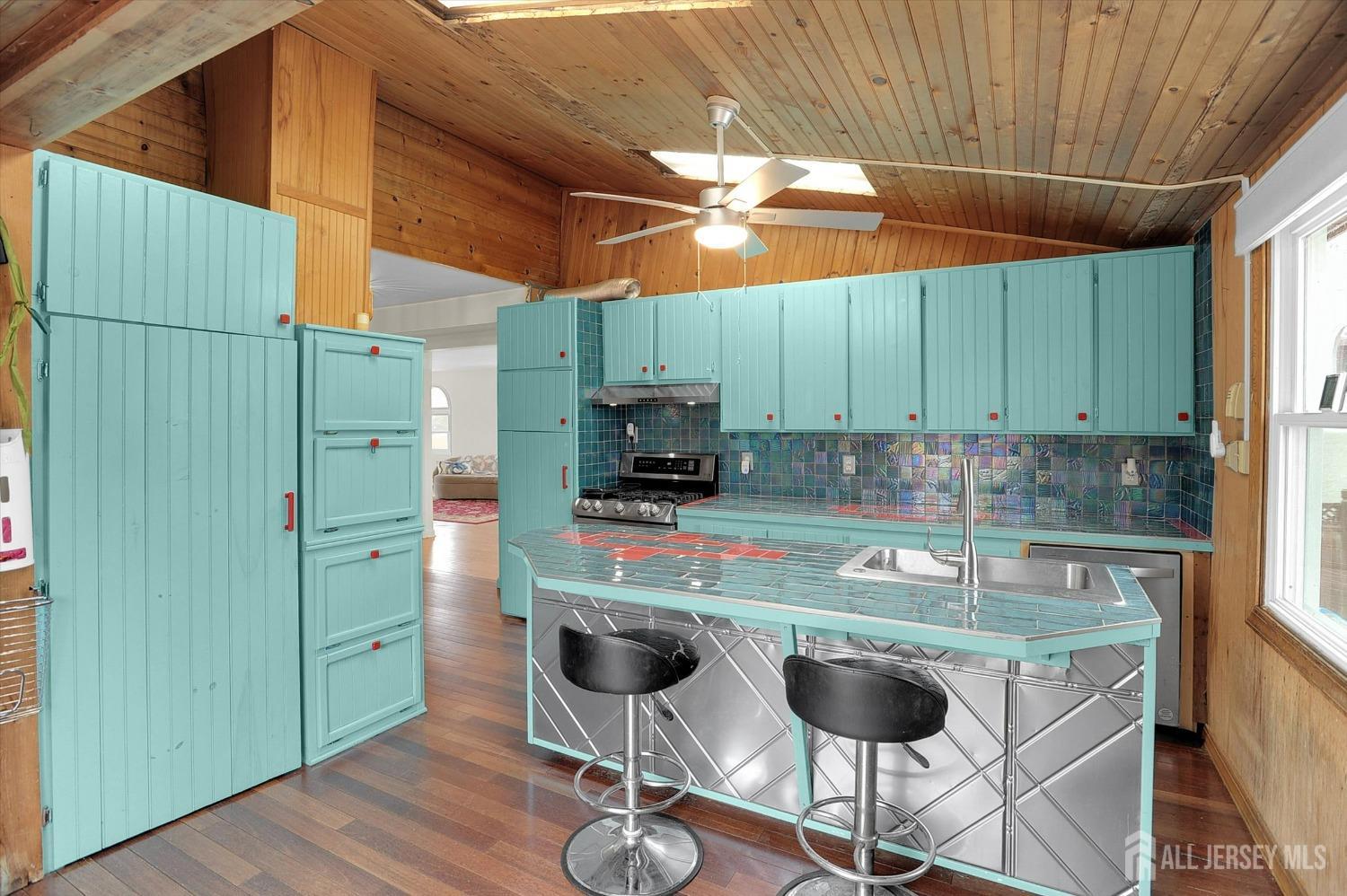 434 Ridge Road Dayton, NJ 08810 - Photo 8 of 46