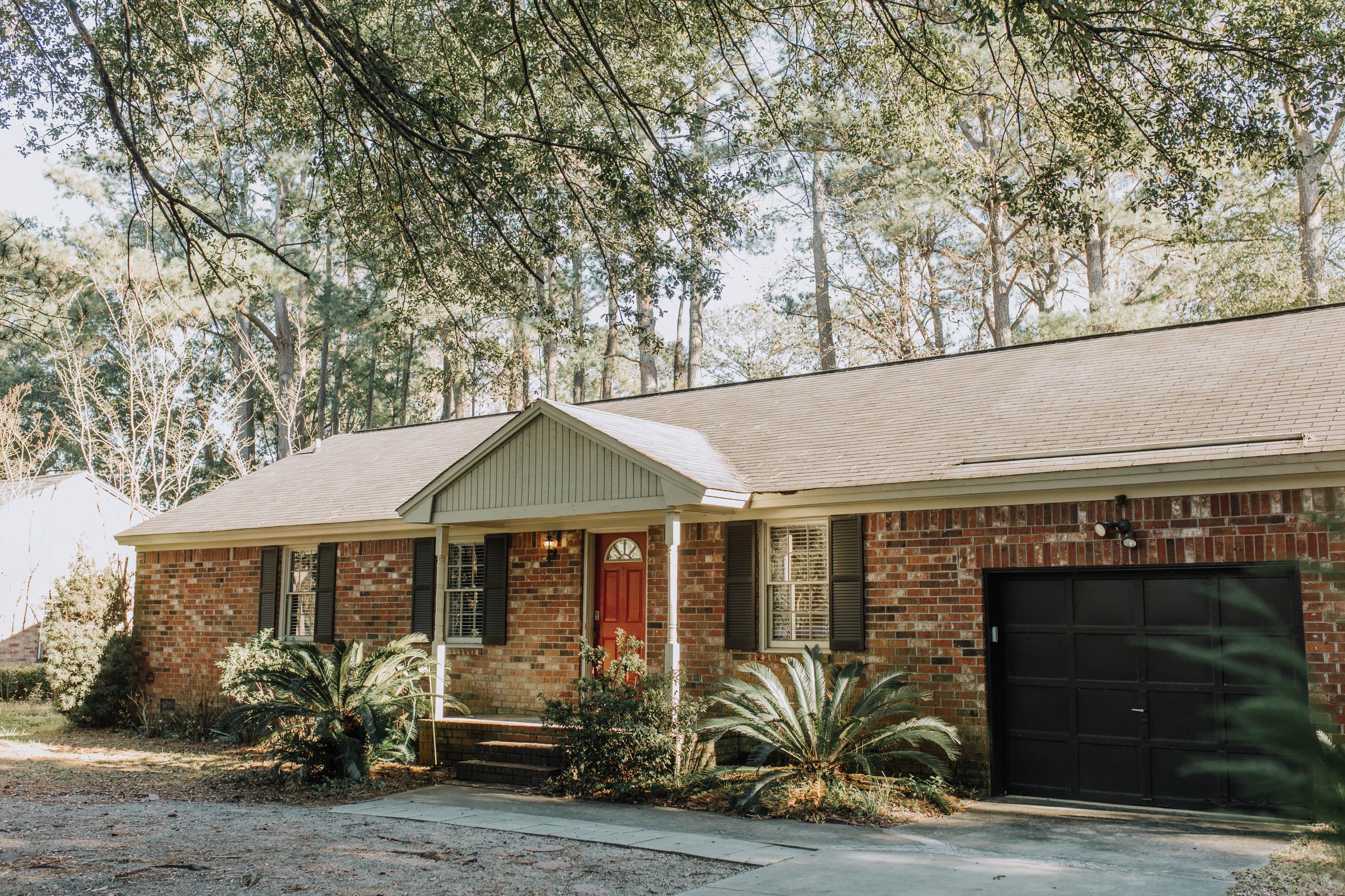 1133 Rifle Range Road Mount Pleasant, SC 29464 - Photo 1 of 27 untitled-9958