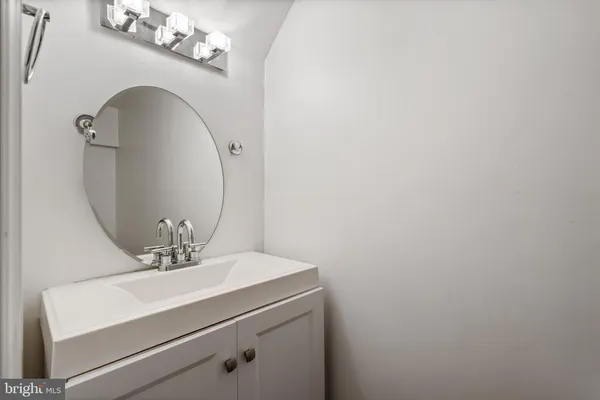 a view of a storage & utility room