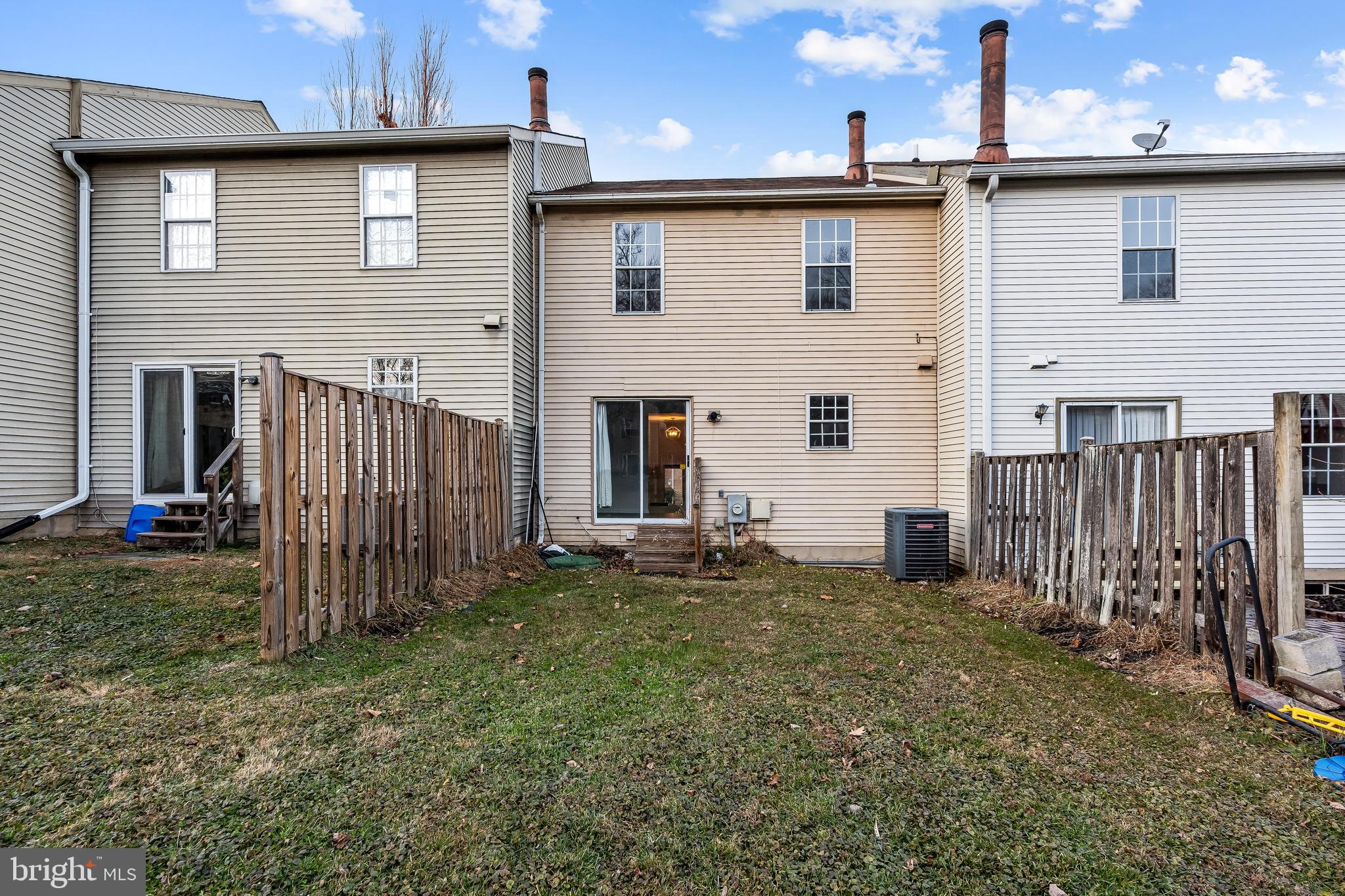 10322 Castlehedge Terrace Silver Spring, MD 20902 - Photo 23 of 25 a view of a house with backyard