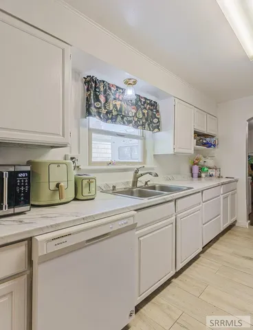 $259,900 | 56 Cottonwood Avenue, Pocatello, ID 83204