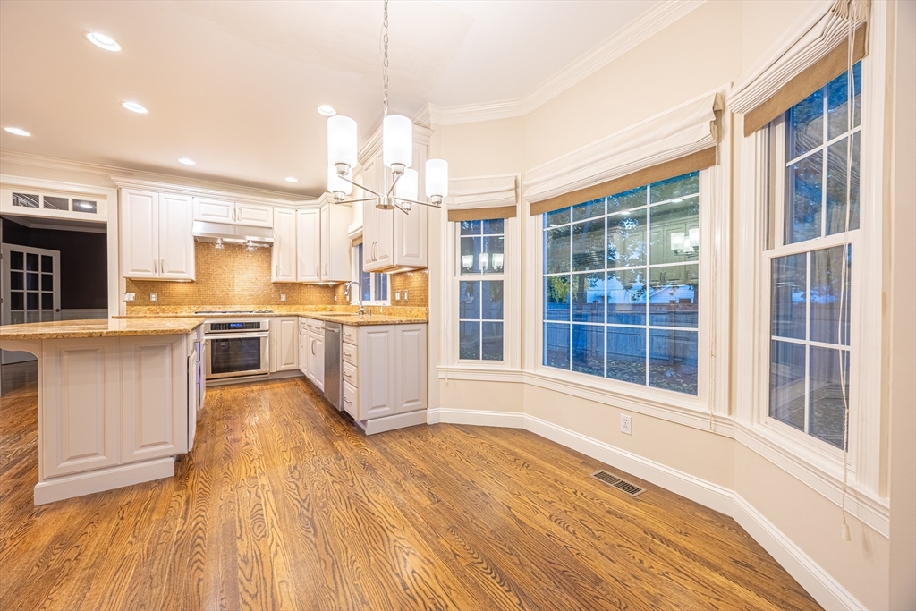 27 Mellon Road Wellesley, MA 02482 - Photo 5 of 42