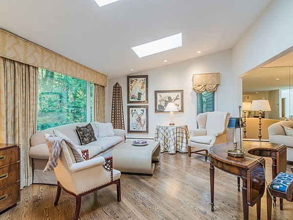 90 Country Club Road Newton, MA 02459 - Photo 8 of 18 Gallery Image 8